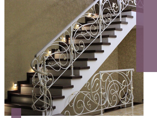 Кованые лестницы под ключ в Жигулёвске — изготовление и монтаж