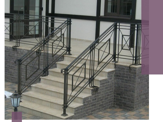 Перила для крыльца в Жигулёвске — монтаж, изготовление и установка